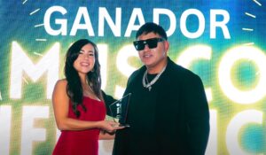 Pierre La Voz gana el Premio Influencia en Canadá