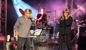 Emilio Lovera y Belkys Martínez vuelven con “El show de las 2000 mil voces”