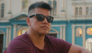 JAVIER DELGADO «YO SOY DE AQUÍ» UN CANTO A MI ECUADOR