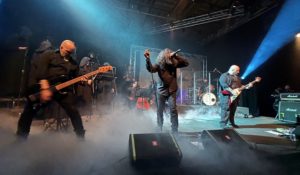 Stratuz ofreció un show histórico dictando cátedra en el metal-extremo