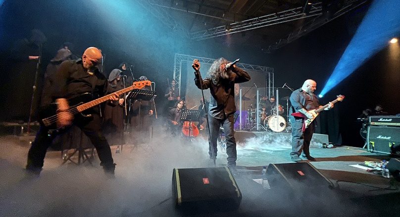 Stratuz ofreció un show histórico dictando cátedra en el metal-extremo