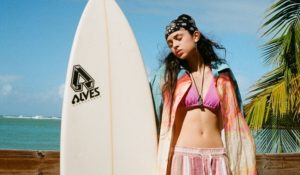 VF7 cierra el año con un estreno emocional y empoderador: “Shirakawa-go”