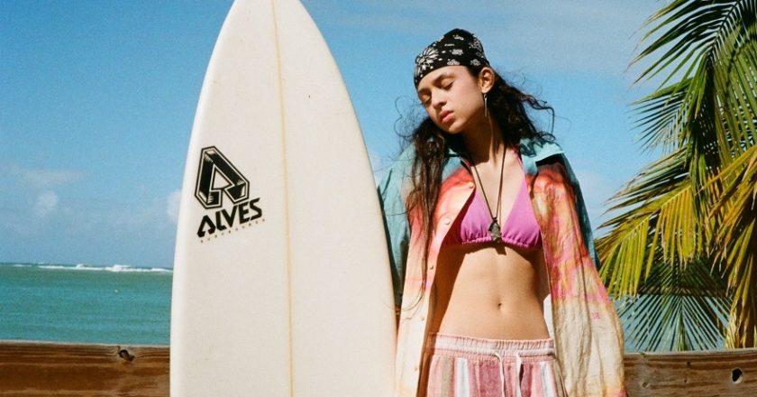 VF7 cierra el año con un estreno emocional y empoderador: “Shirakawa-go”