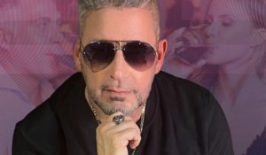 Enrique Barrios le canta al desamor con «Y Solo Amarte»