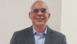 El Dr. Fernando Gómez, pionero Venezolano en Medicina Ortopédica, deslumbró en el 2023 con sus Innovaciones y Reconocimientos Internacionales