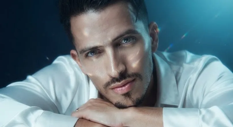 Alex Prim: El multifacético artista venezolano lanza «Un Día», una innovadora propuesta de pop latino con fusión de K-Pop