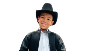 Con tan solo 11 años de edad: ¡Yeison Ibarra debuta oficialmente como cantante!