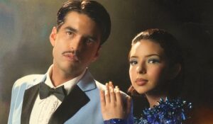 Ángela Aguilar sigue apostando al bolero con “Abrázame”