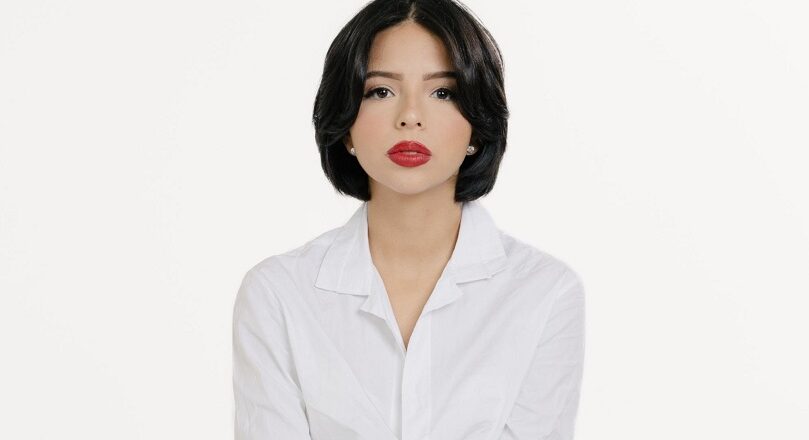 Ángela Aguilar sigue siendo reconocida como “Mujer del Año” por Glamour