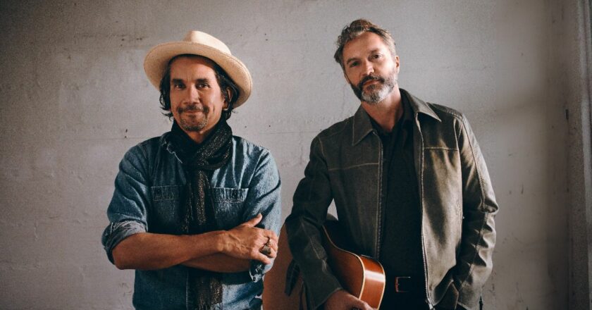 Bacilos y su gira mundial “Pequeños Romances Tour” llega a Santo Domingo