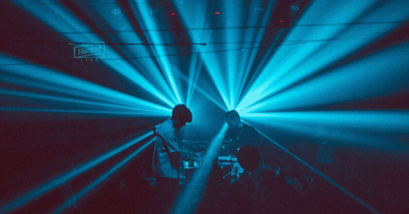 Black Mambo se encuentra con un amor no correspondido en “Seguimos tan lejos”