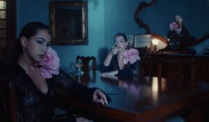 «Que Sabía Yo»: Un viaje emocional de desamor y resiliencia de La Cassandra