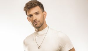 Un sevillano que recorre el mundo con la Bachata