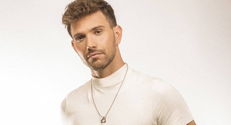 Un sevillano que recorre el mundo con la Bachata