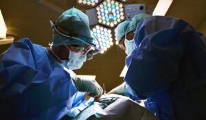 ¿Cuándo una mujer debe someterse a una histerectomía?