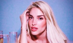 Elena Rose: un año inolvidable con tres nominaciones al Latin Grammy