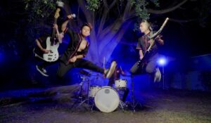 VAXTI ¿ALGUNA VEZ TE HAS ENAMORADO SABIENDO QUE TODO PUEDE TERMINAR MAL?