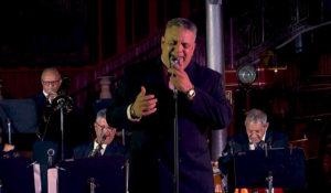 Fernandito Rentas presenta el videoclip del tema «Por Estar Con Ella»