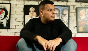 Escucha “Natural” lo nuevo de Frank Morón