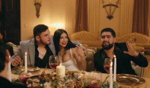 Grupo Clasificado, Edgardo Nuñez y Larry Hernandez sacuden la escena musical con «DICEN Y DICEN»