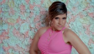 Izis sorprende con su nueva salsa «Esa Mujer»