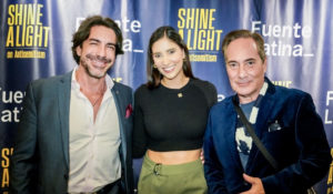 CELEBRIDADES ENCIENDEN UNA LUZ CONTRA EL ODIO A LA COMUNIDAD JUDÍA