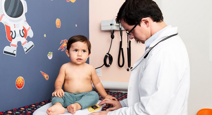 La criptorquidia causa atrofia testicular si no se atiende a tiempo