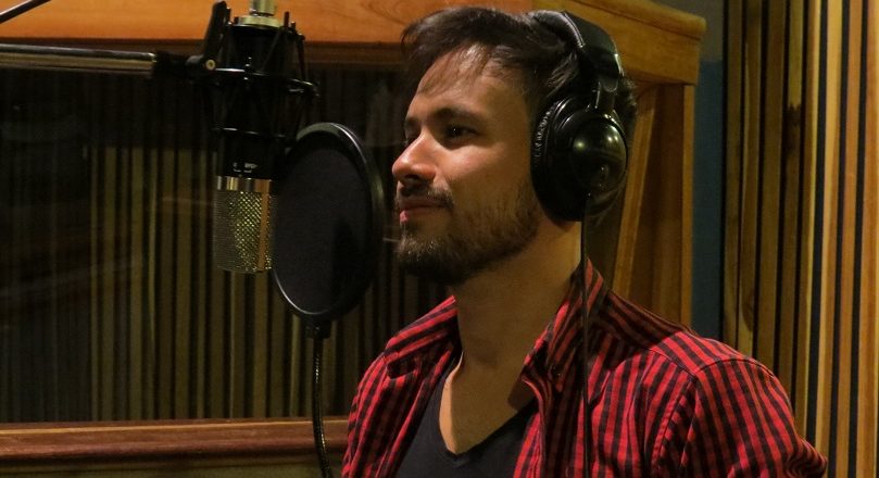 A ritmo de pop latino, MYLO MUR lanza «SIN QUERER»