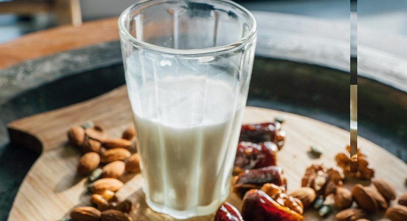 Consumir leche ayuda a prevenir la osteoporosis