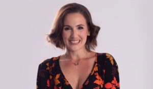 “Del caos a la conquista” de Estephanie Urbina promueve la fuerza y la superación personal