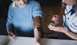 Póliza de acompañamiento en la tercera edad