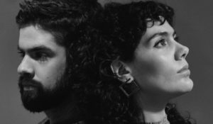 Ságan desintegra el mar en la tierra con «Sal», su nuevo sencillo