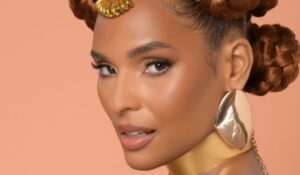 Scarlet Sky se encuentra «SOLA»