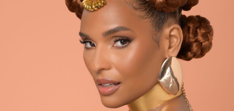 Scarlet Sky se encuentra «SOLA»