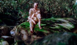 Solo Valencia baila en medio del silencio en “El vacío”