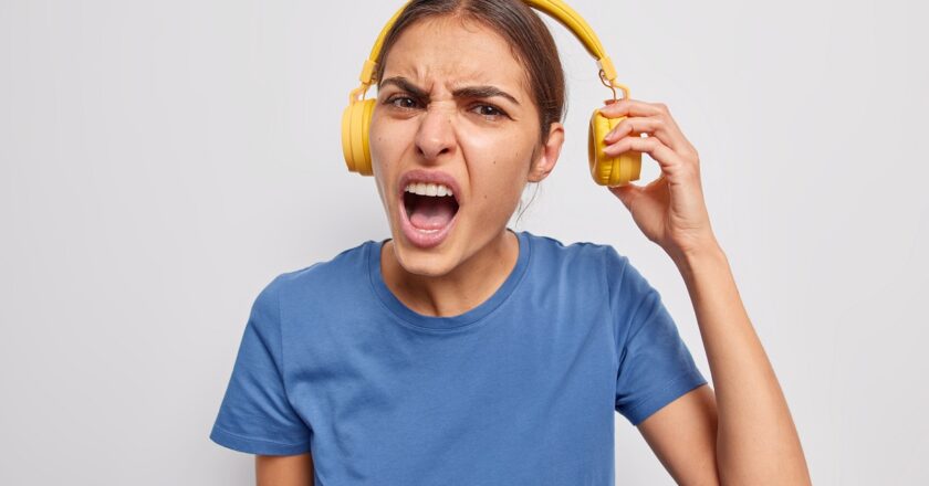 10% y 15% de la población mundial puede ser afectado por Tinnitus