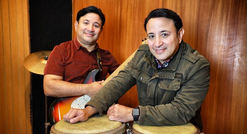 Víctor y Pablo Escalona celebran 30 años dedicados a la música